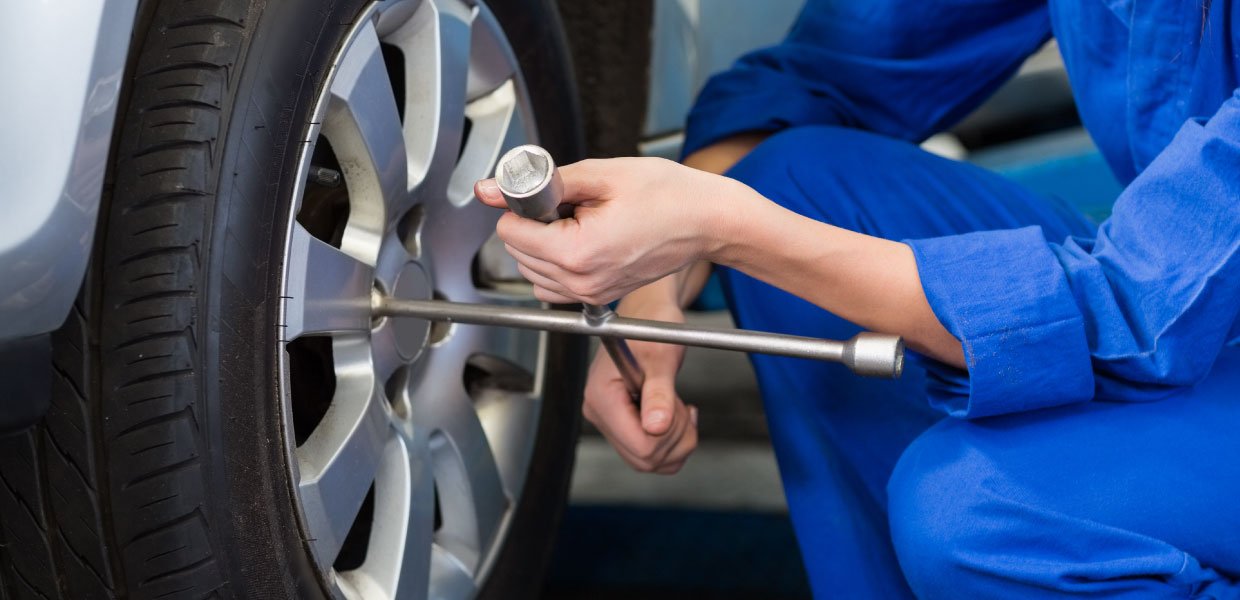 How to Properly Torque Wheel Lug Nuts or Bolts: A Step-by-Step Guide