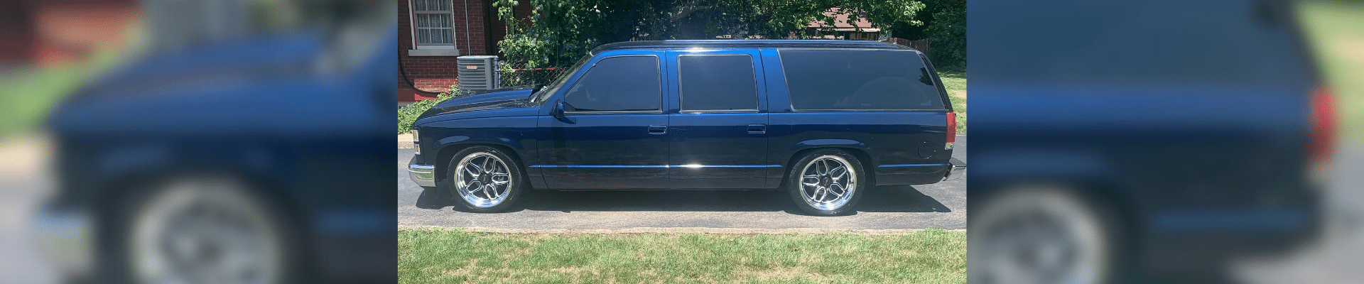 chevrolet Suburban Gallery image