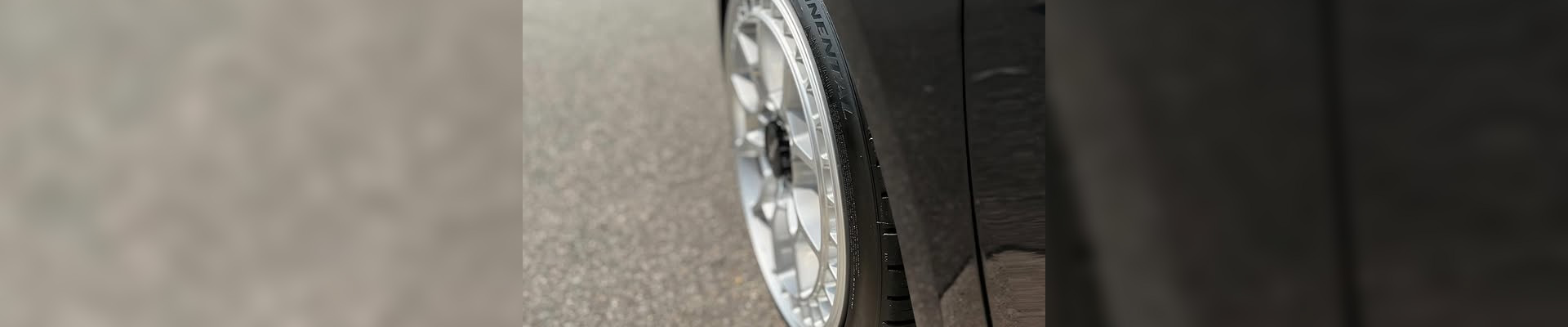VW Golf R Gallery Image 2